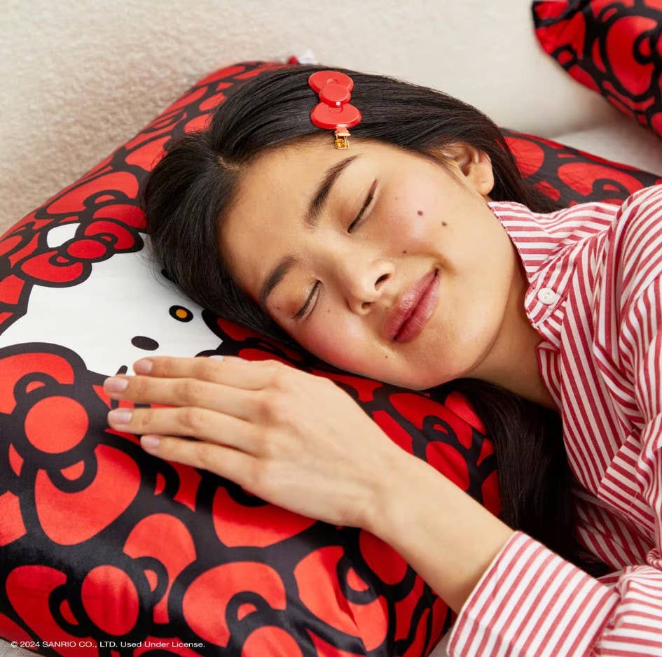 KITSCH - Juego de clips antiarrugas de plástico reciclado de Hello Kitty x Kitsch